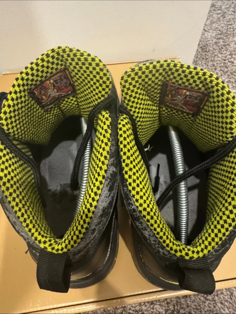 Jordan Men's Black and Yellow High-Top Sneakers